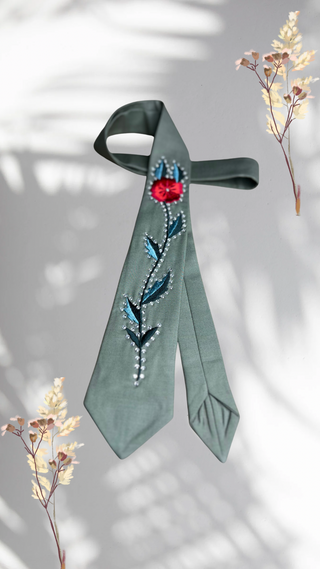 The "Rose & Vine" Tie