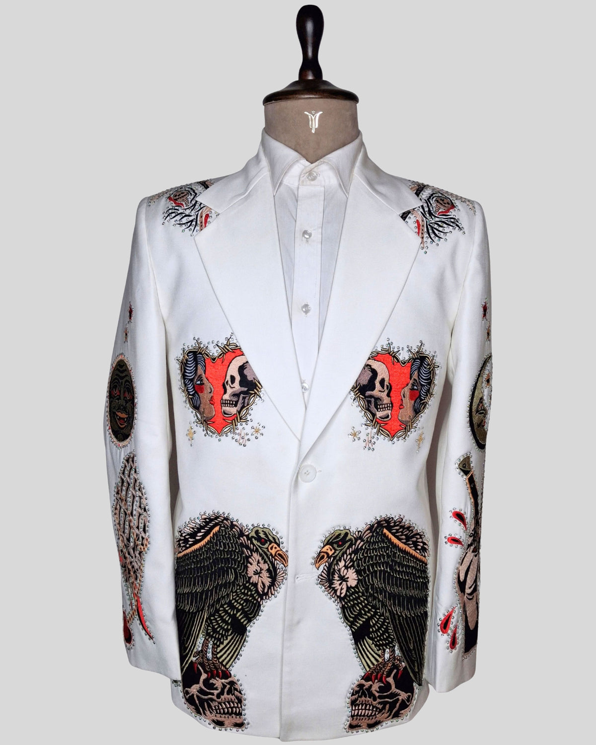 Men’s White Country Western Embroidered Blazer – Gothic Skull & Vulture Jacket, Rhinestone Halloween Party Concert Outfit