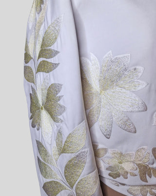 Men’s 3-Piece White Mariachi Suit – Floral Embroidered Blazer, Waistcoat & Pants | Wedding & Reception Wear