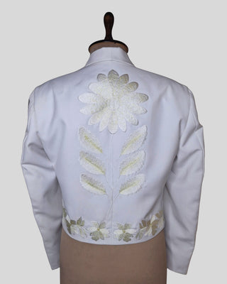 Men’s 3-Piece White Mariachi Suit – Floral Embroidered Blazer, Waistcoat & Pants | Wedding & Reception Wear