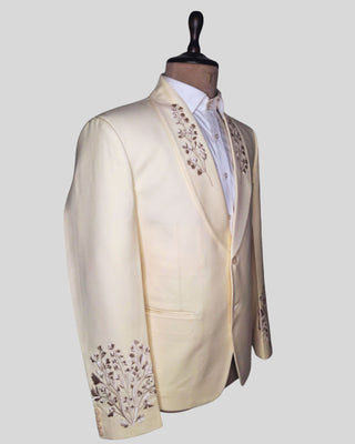 Men’s Ivory Embroidered Wedding Suit with Shawl Lapel & Matching Trouser – Elegant Formal Groom Outfit