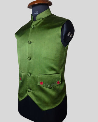 Men’s Silver Grey Satin Rococo 3-Piece Suit – Embroidered Coat, Green Waistcoat & Breeches