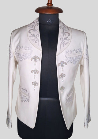 Men’s White Embroidered Mariachi Charro 2-Piece Suit – Classic Charro Jacket & Pants