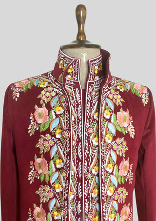 Men’s Maroon Rococo Embroidered 2-Piece Suit – Floral Tailcoat & Waistcoat Set for Carnival & Wedding
