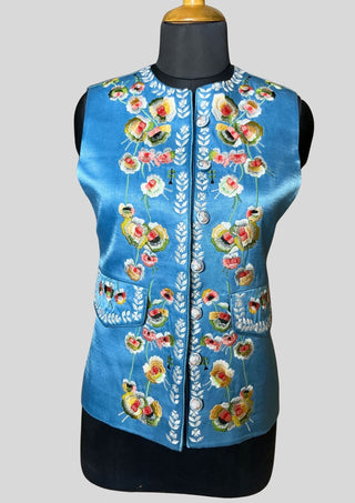 Women’s Satin Sky Blue Rococo 3-Piece Embroidered Suit 18th Century Carnival Costume