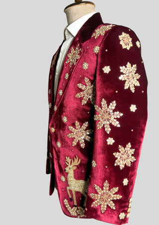 Men’s Maroon Velvet Christmas Embroidered Blazer – Reindeer & Snowflake Handwork Festive Party Jacket