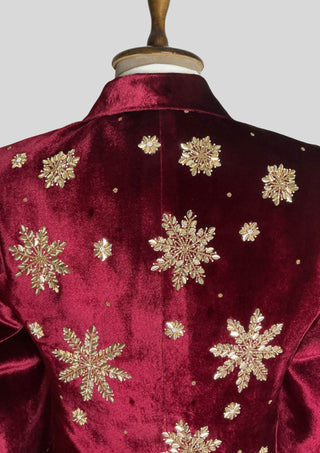 Men’s Maroon Velvet Christmas Embroidered Blazer – Reindeer & Snowflake Handwork Festive Party Jacket