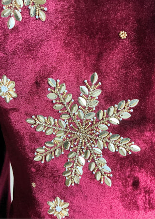 Men’s Maroon Velvet Christmas Embroidered Blazer – Reindeer & Snowflake Handwork Festive Party Jacket