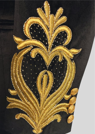 Men Black Velvet Rococo Suit – Gold Embroidered Cape Theatrical Costumes Groom Suit