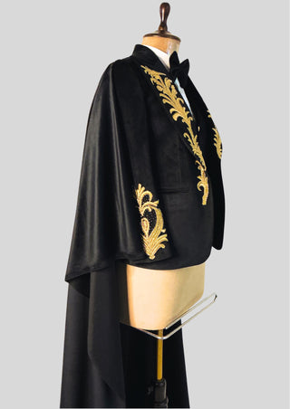 Men Black Velvet Rococo Suit – Gold Embroidered Cape Theatrical Costumes Groom Suit