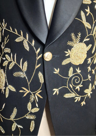Men’s Black Embroidered Tuxedo Blazer – Luxury Floral Shawl Lapel Dinner Jacket