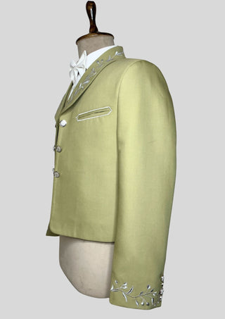 Men’s Olive Green Mariachi Charro 3-Piece Suit with Silver Embroidery – Elegant Wedding & Festival Outfit.